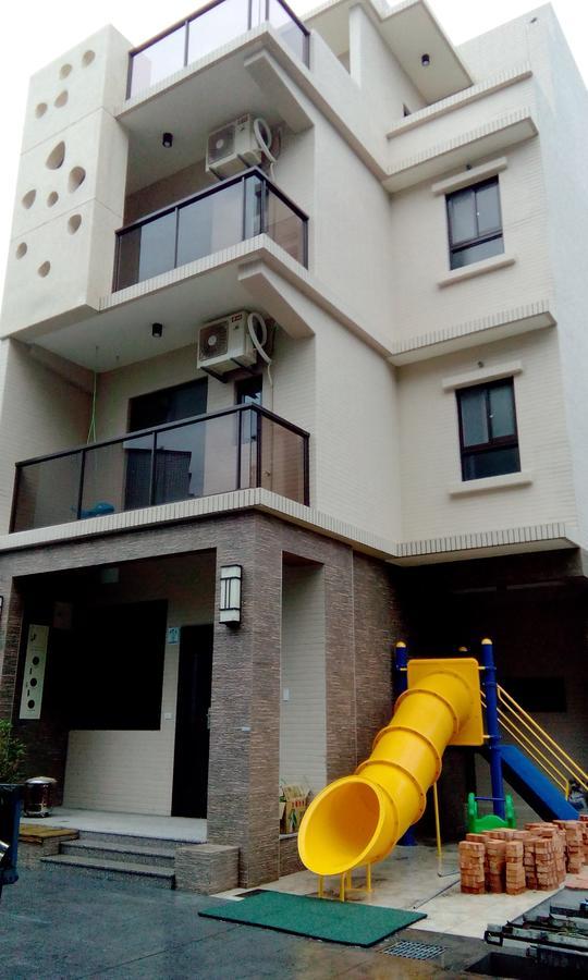 充電樁 羅東木村電梯民宿luodong Tree Bnb 雲朵朵二館 近週三清溝 免費洗衣機 烘衣機 星巴克咖啡豆 國旅卡特約店 المظهر الخارجي الصورة